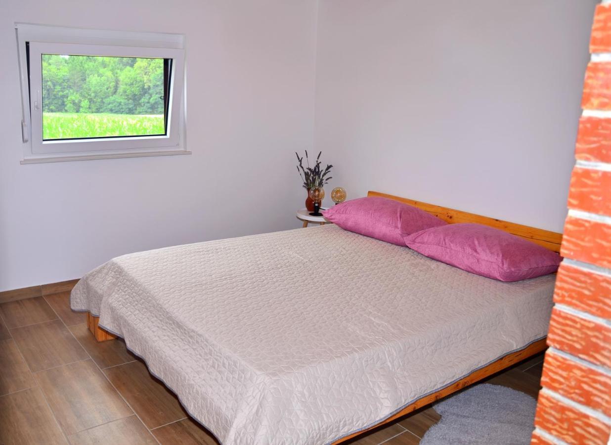 Apartma Kapelski Fant Apartment Sveti Jurij ob Scavnici ภายนอก รูปภาพ